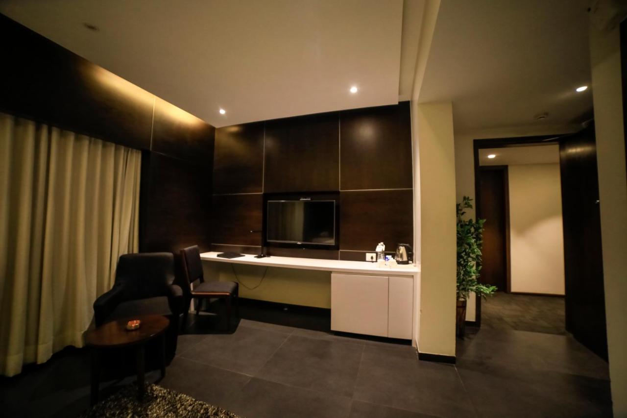Hotel German Palace Near To Airport Gandhinagar Exterior photo