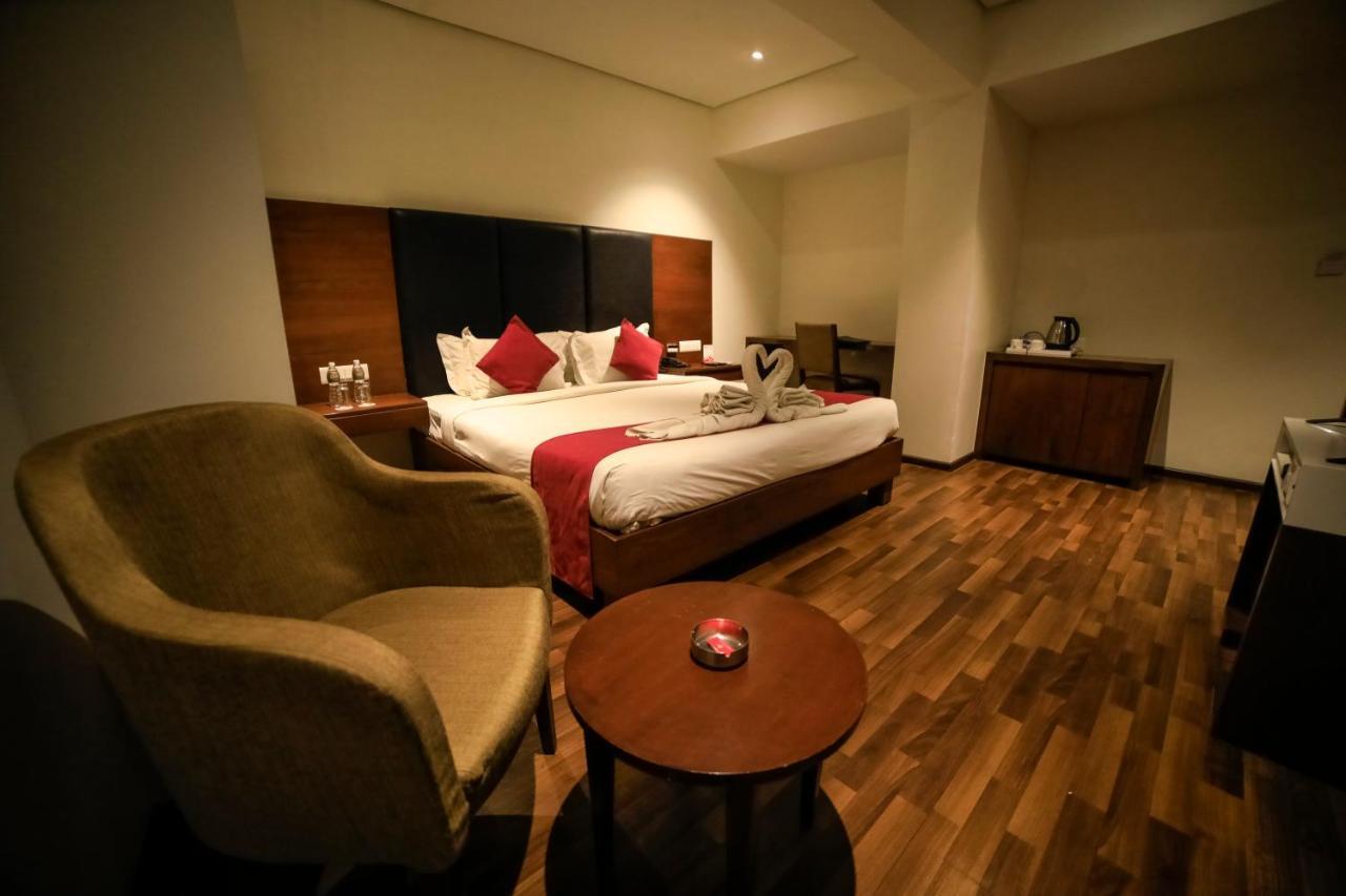 Hotel German Palace Near To Airport Gandhinagar Exterior photo